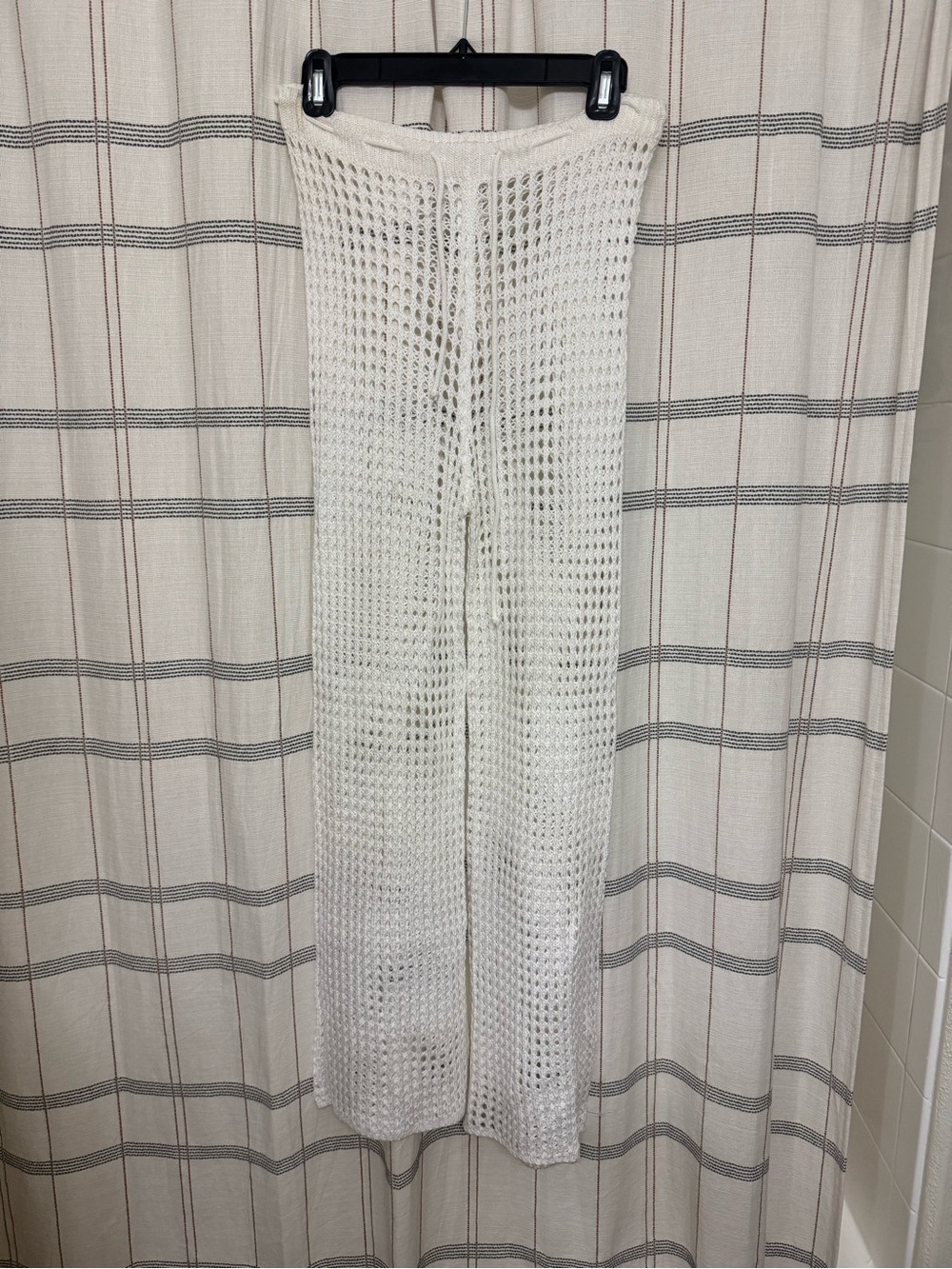 Superdown White Crochet Cover Up - Picture 3 of 6